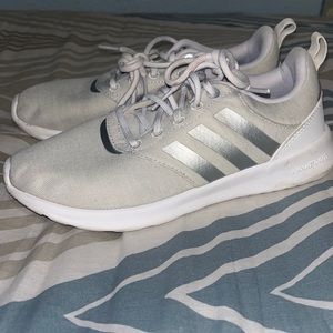 Adidas Cloud foam gray shoes